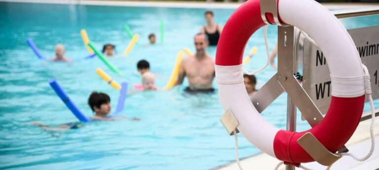 Kostenlose Schwimmkurse für Grundschüler