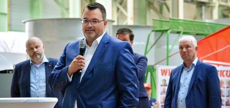 Podcast: Thyssenkrupp-Tochter kauft Werft in Wismar