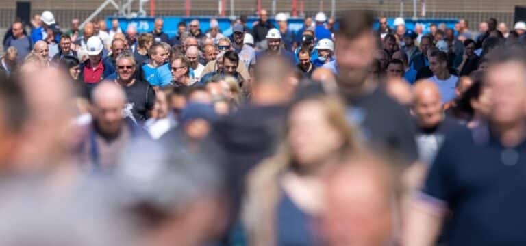 Zukunft für Schiffbau: Thyssenkrupp-Tochter kauft MV Werft