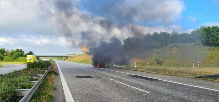 Neukloster: A20 nach Pkw Brand am Morgen zeitweise voll gesperrt