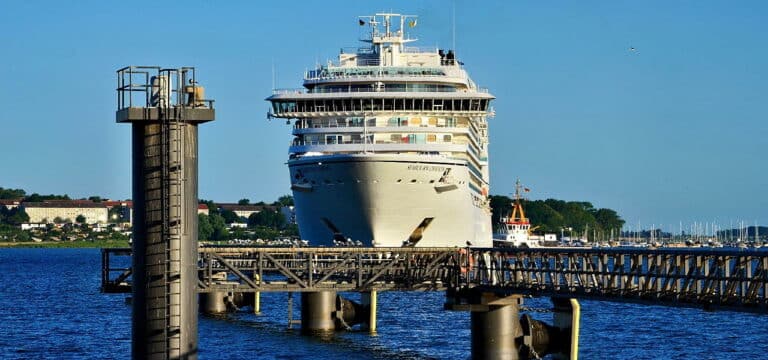 Wismar: Nächster Kreuzfahrtanlauf: MS „Sebourn Ovation“ hat festgemacht