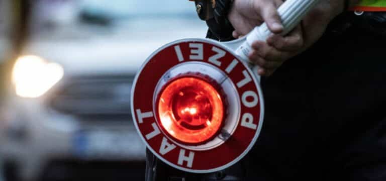 Viele schwere Unfälle: Überholmanöver im Visier der Polizei
