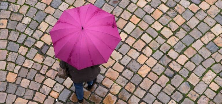 Wochenende bringt Starkregen und Sturm statt Sommerwetter