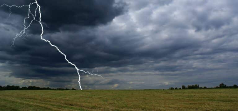 Gewitter bringen Abkühlung: Unfälle und Schäden