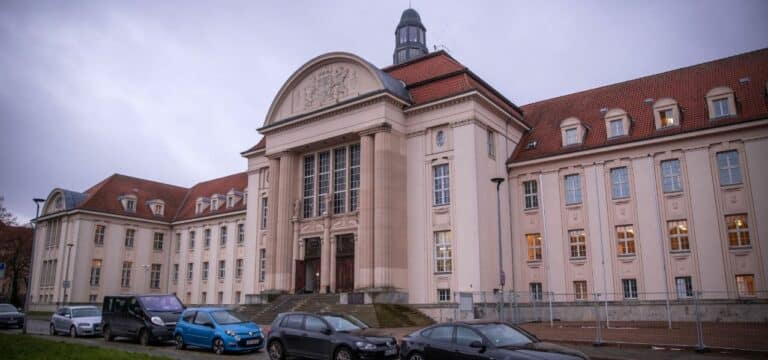 Arzt muss 100.000 Euro zahlen: Verfahren eingestellt