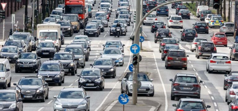 Gut jeder Zweite in MV hat Auto – Automobil-Dichte nimmt zu