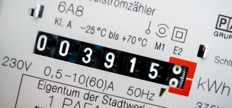 Kommunale Prognose für 2023: Versorger erwarten 60 Prozent Strompreisanstieg