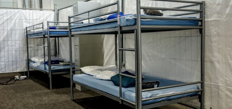 Kommunen fordern weiteren Flüchtlingsgipfel mit Scholz