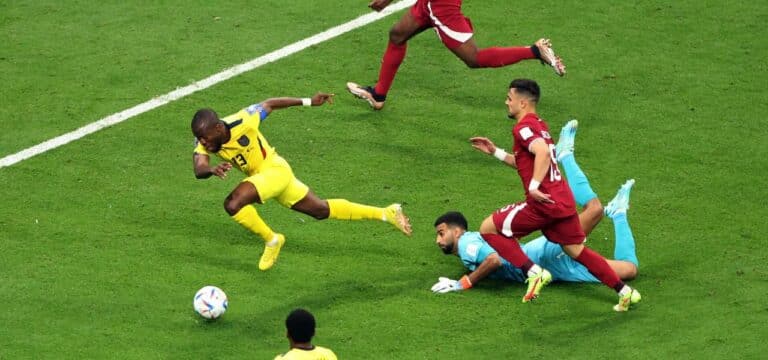 Chancenlose Katar-Elf verliert WM-Auftakt gegen Ecuador