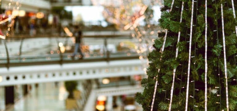 Konsumlaune nur leicht gestiegen: Handel blickt verhalten aufs Weihnachtsgeschäft