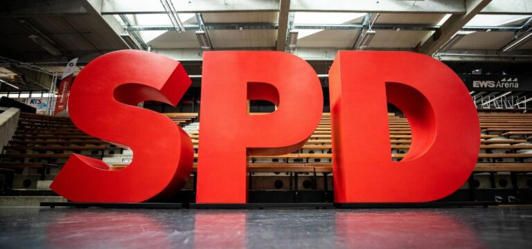 Kritik an Größe der SPD-Parteitage