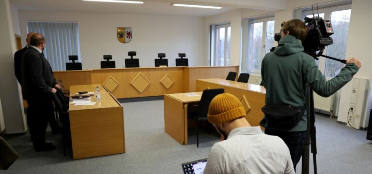 NPD-nahe Tagesmutter: Landkreis prüft Berufung gegen Urteil