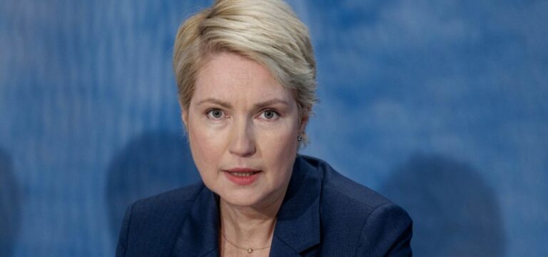 Schwesig kündigt deutsch-finnisches Wirtschaftsforum an