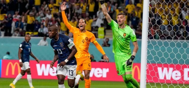 Jubel und Sorge um Ecuador-Star: Énner Valencia stoppt Durchmarsch der Niederlande