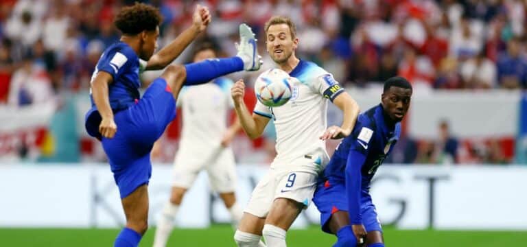 Hochspannung ums Achtelfinale: Schwächelndes England enttäuscht gegen USA