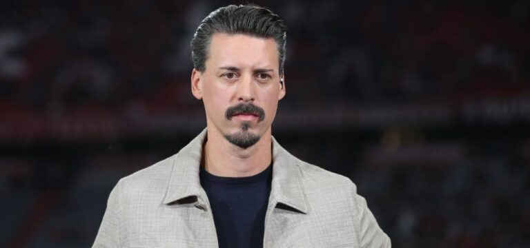 Über „Bademäntel“ beim DFB-Spiel: Kommentar von Sandro Wagner sorgt für Ärger