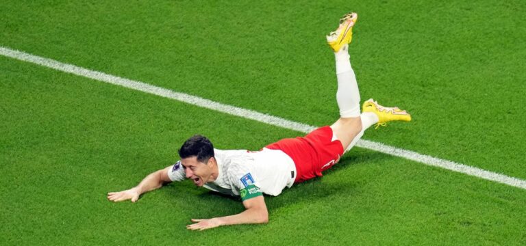 Erlösung gegen Saudi-Arabien: Robert Lewandowski rührt sich selbst zu Tränen