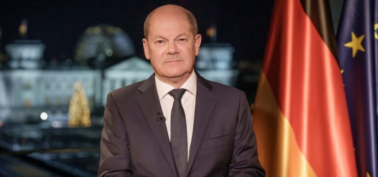 Neujahrsrede zu Ukraine-Krieg Scholz: „Ein schweres Jahr geht zu Ende“