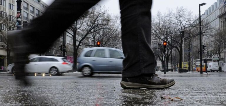 Glatteisgefahr am Montag: Regenfront zieht über Mecklenburg-Vorpommern