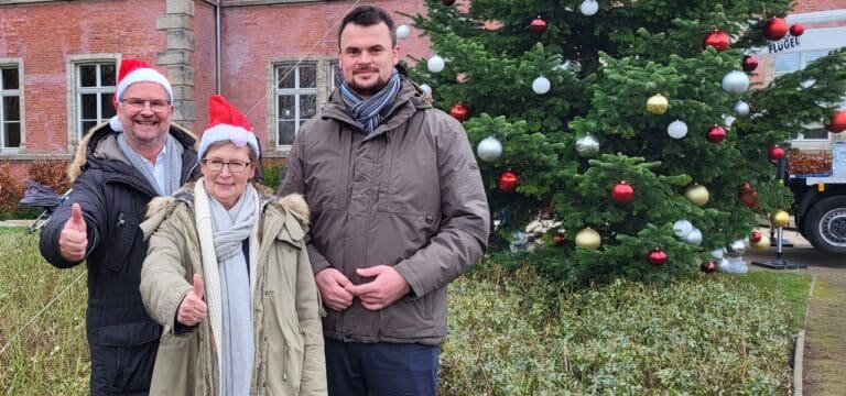 Aus guter Tradition: „Eine Tanne für Schloss Bernstorf“