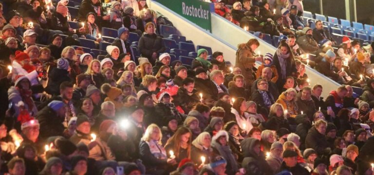 Weihnachtssingen mit 12.000 Fans im Ostseestadion