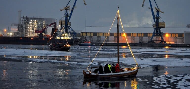 Erleuchtete Schiffe und Kutter: Seemannsweihnacht in Wismar