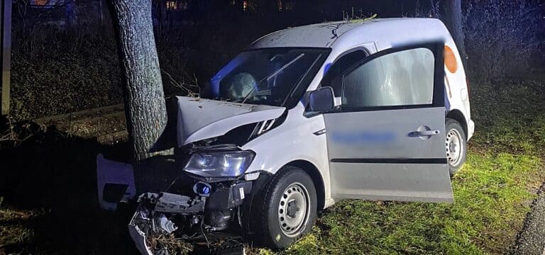 Verkehrsunfall mit zwei Verletzten in Schwerin