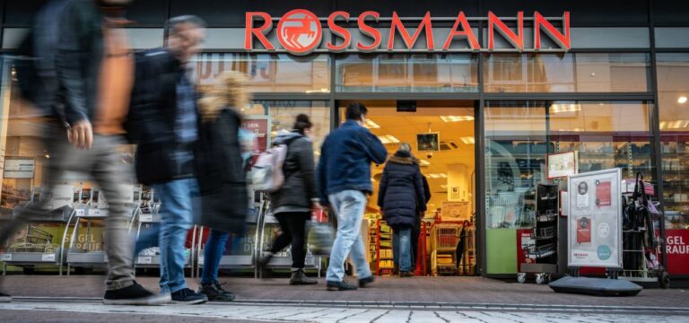Umsatzplus im Jahr 2022: Rossmann plant Hunderte neue Filialen