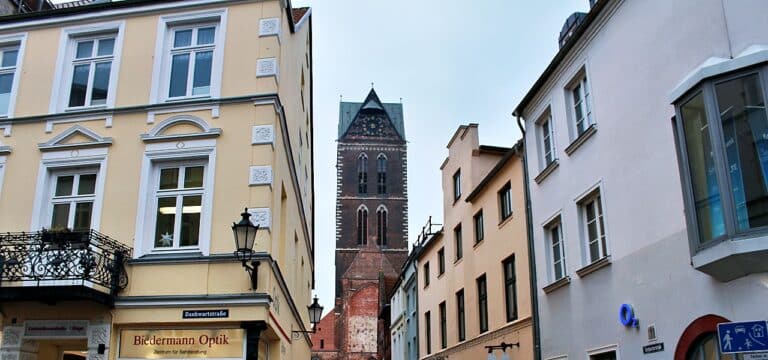 „Earth Hour“ – Kirchen in Wismar werden eine Stunde lang nicht angestrahlt