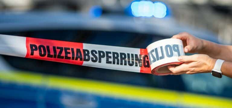 Ganzlin: Lastwagenfahrer tot in Futtermittelschacht gefunden