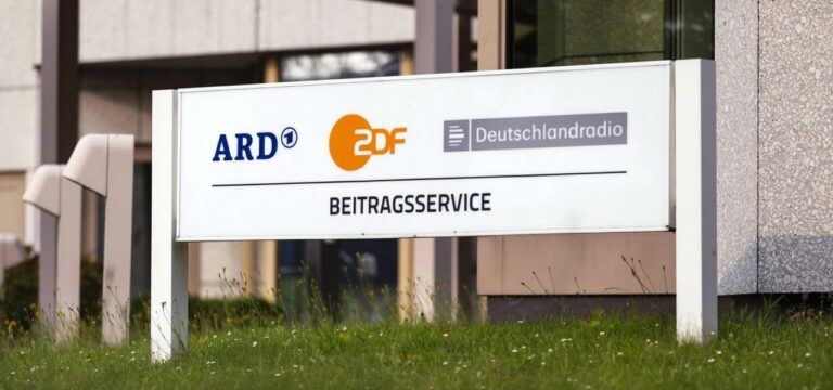 Öffentlich-rechtlicher Rundfunk: Schwesig fordert Reform