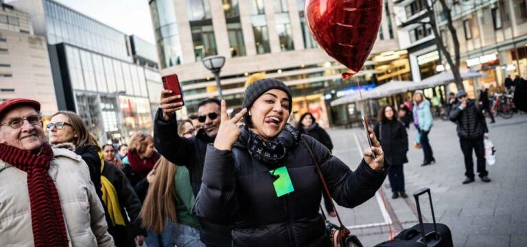 Tanzdemonstration gegen Gewalt an Frauen und Mädchen