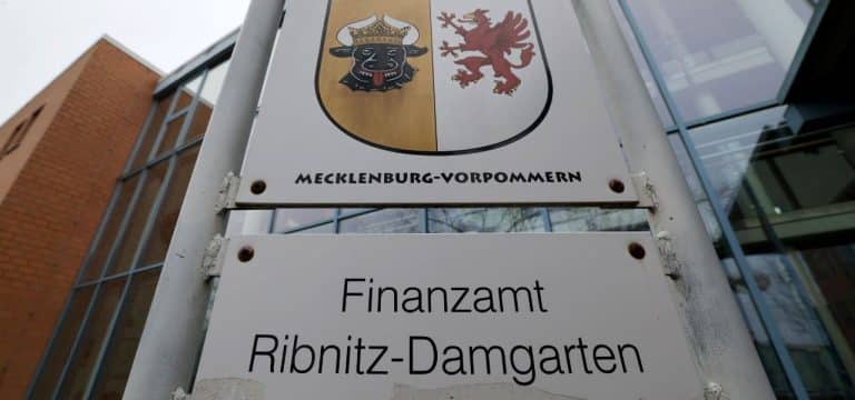 Sondersitzungen: Finanz- und Rechtsausschuss „Kamin-Gate“