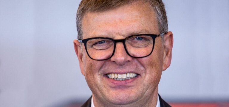 Rostocker IHK-Präsident lässt Klimaaktivisten sitzen
