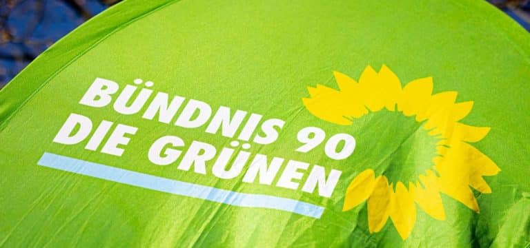 Grüne kritisieren geplanten Bau von LNG-Terminal vor Rügen