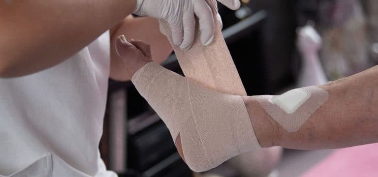 Tarif für Pflege-Beschäftigte: Streit mit Krankenkassen