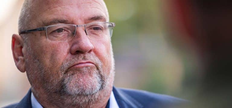 CDU: Land und Bund sollen im Streit um Pflege vermitteln