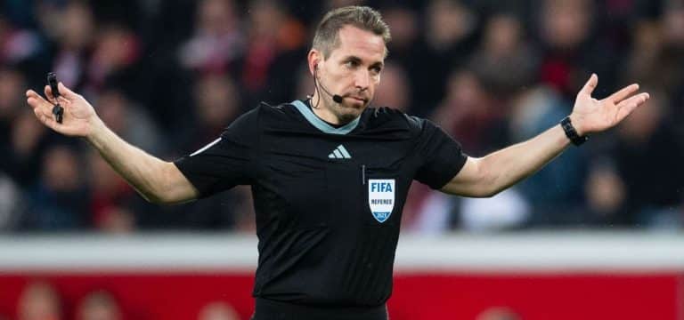 Zweimal völlig falsch gepfiffen: Stieler dankt nach Bayern-Spiel dem „Lebensretter VAR“
