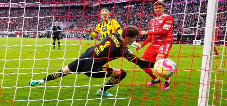 München wieder Tabellenerster: FC Bayern zerpflückt Dortmund im Bundesliga-Topspiel