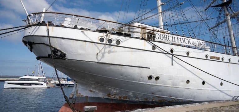 Stralsund lässt „Gorch Fock 1“ reparieren