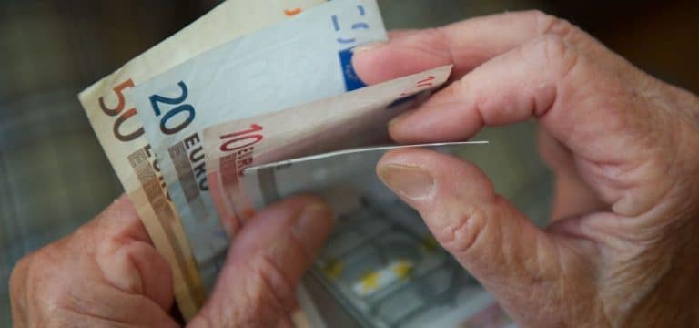 Menschen in MV können am wenigsten Geld beiseite legen