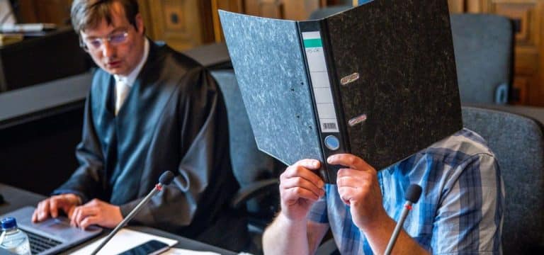 Prozessbeginn nach Brand von Flüchtlingsunterkunft