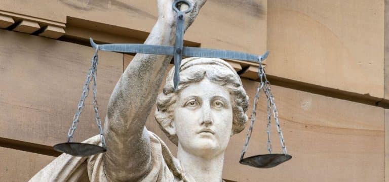 Jahrelanges Warten auf Gerichtsentscheidung: Kritik