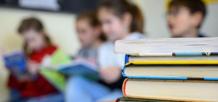 Viele Viertklässler lesen schlecht: Maßnahmen angekündigt