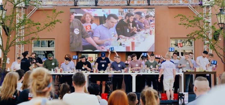 12 Jahre „Coney 1871“: Gesucht wird der „Big Hot Dog Man 2023“