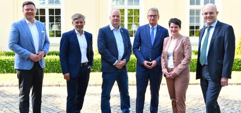 Vorstandswahlen und Unternehmerforum: AGV NORD feiert 25-jähriges Bestehen