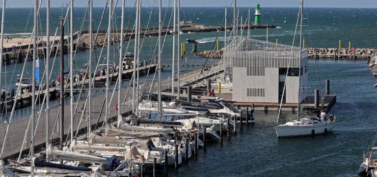 Sportboothafen Warnemünde offiziell eröffnet