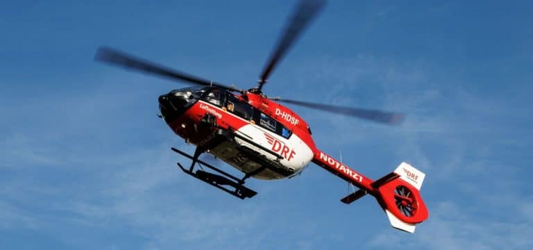 Neukloster: Auto übersehen – Drei Verletzte bei Frontalzusammenstoß