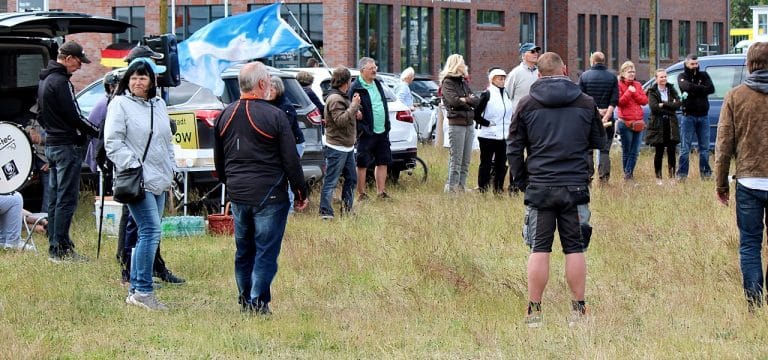 Wismarer Polizei zieht Bilanz zum ersten Einsatztag des Treffens der Außenminister