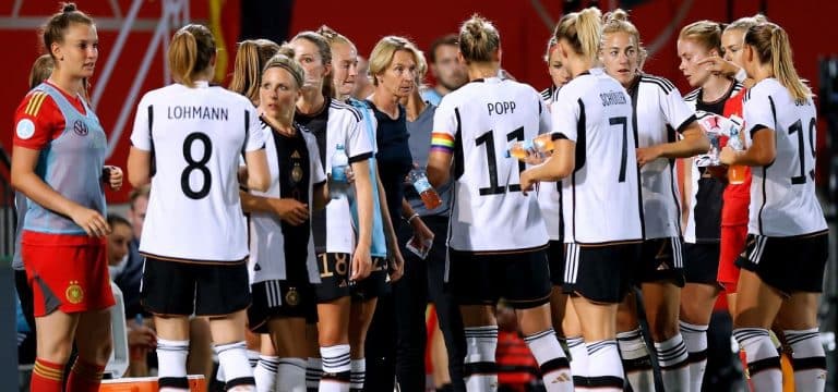 WM-Generalprobe verpatzt: DFB-Frauen verlieren gegen 77. der Welt in 102. Minute